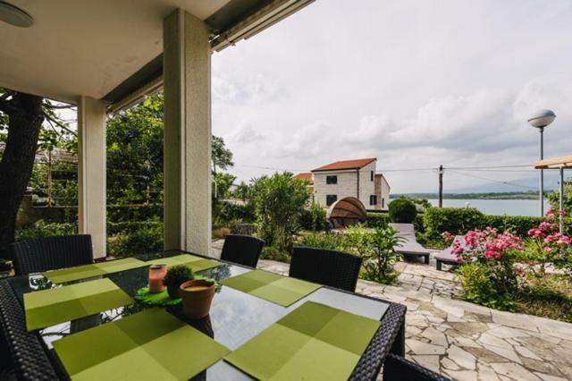 Villa Sarah Klimno Exterior foto